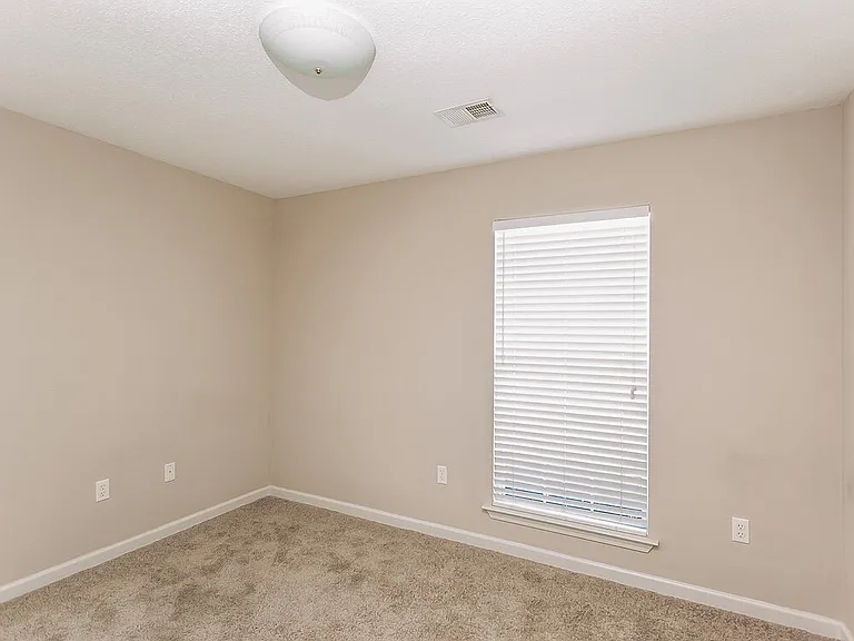 8181 Martin Dr — Photo 10