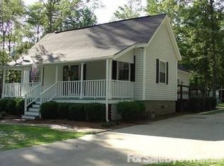 526 N Lake Dr, Sandersville, GA 31082