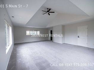 401 S Main St #7, Newberg, OR 97132