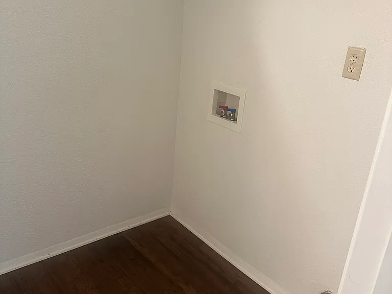 2520 Wisconsin Ave — Photo 6