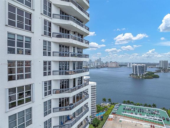 5th image of 3500 Mystic Pointe Dr APT 3001