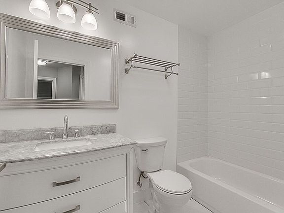 5th image of 611 N Academy St