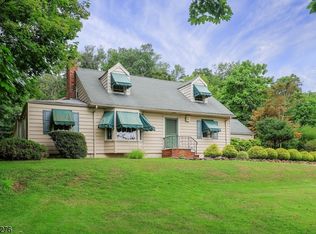 2153 Washington Valley Rd, Martinsville, NJ 08836