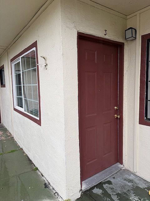 1st image of 517 Cedar St #3