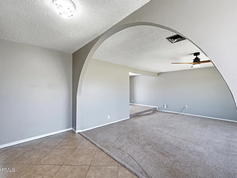 3737 W Griswold Rd — Photo 3