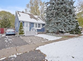 144 Admiral Rd, Ajax, ON L1S2P1