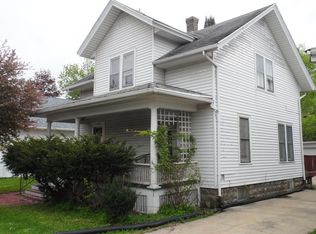 1622 Auburn St, Rockford, IL 61103