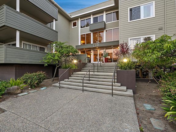 3rd image of 300 Murchison Dr APT 312