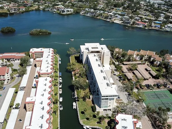 1250 N Portofino Dr APT 201, Sarasota, FL 34242