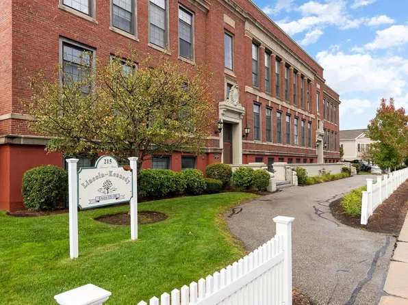 215 Harvard St #48, Medford, MA 02155