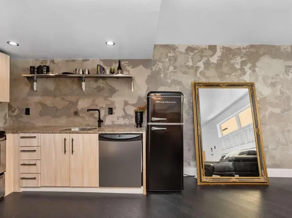 651 NE 60th Street #22, Miami, FL 33137