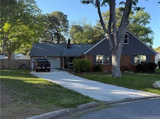 208 Brunick Ct, Virginia Beach, VA 23462