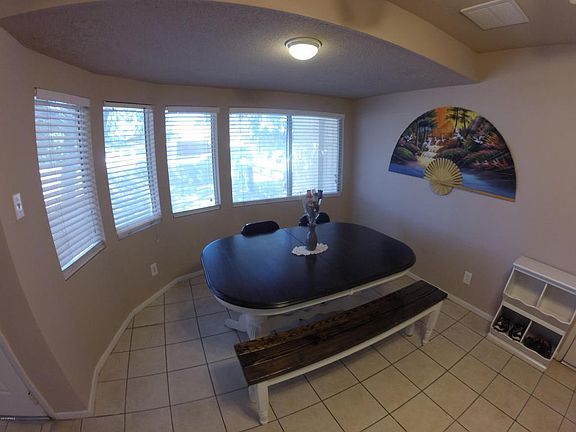4th image of 2413 W Lupine Ave