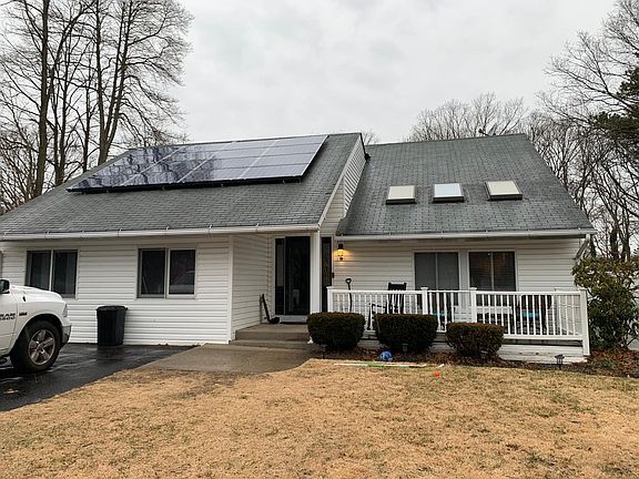 3rd image of 15 Folsom Ln