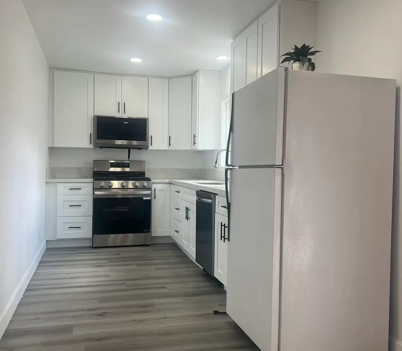 3 bed, 1150 sqft, $2,595 — Photo 3