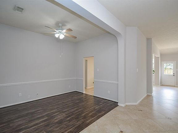 4th image of 1927 Winding Hollow Dr
