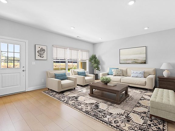 5th image of 8118 Pembridge Ct #11