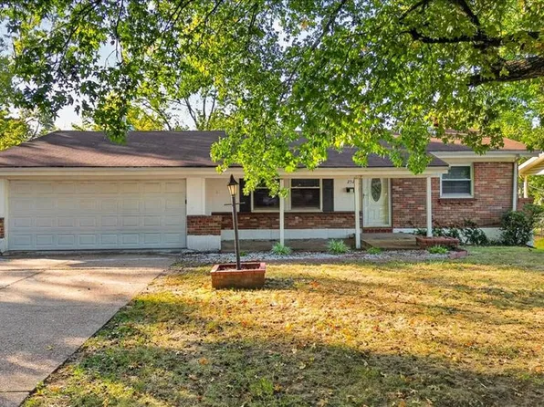 2522 Hackman Dr, Saint Louis, MO 63136