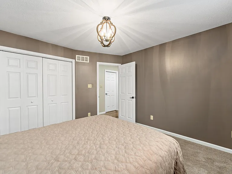 203 Boxwood Ct — Photo 23
