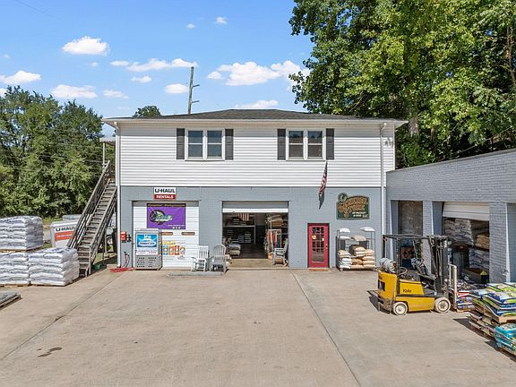 2nd image of 155 Montgomery Ave