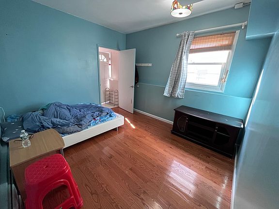 2nd image of 186 McVeigh Ave Floor 1