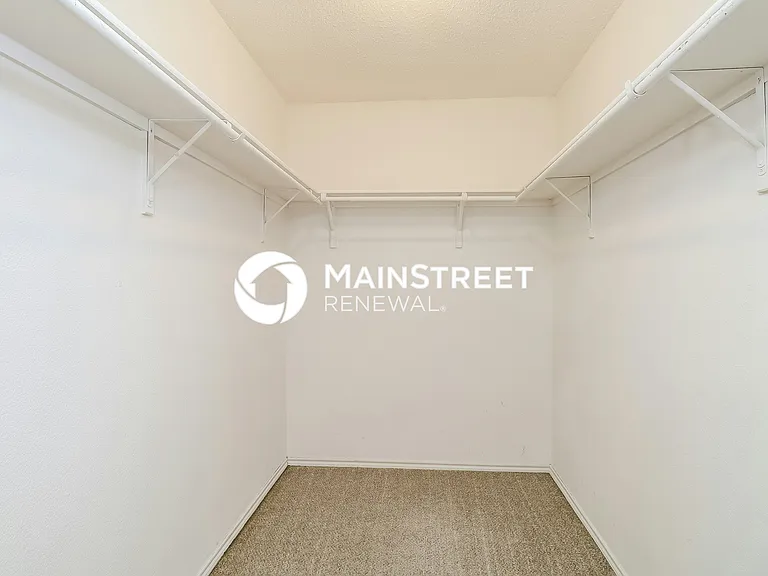 Walk In Closet