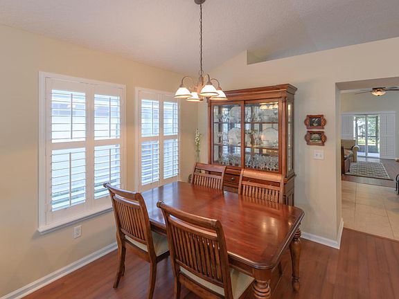 5th image of 832 Marjories Way