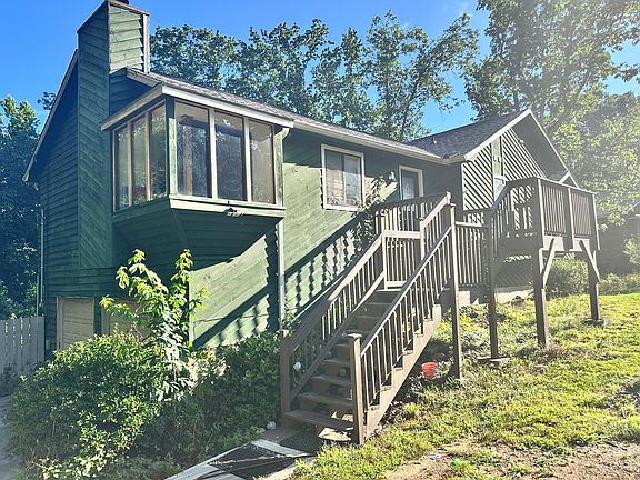 2nd image of 3335 Hillside Dr