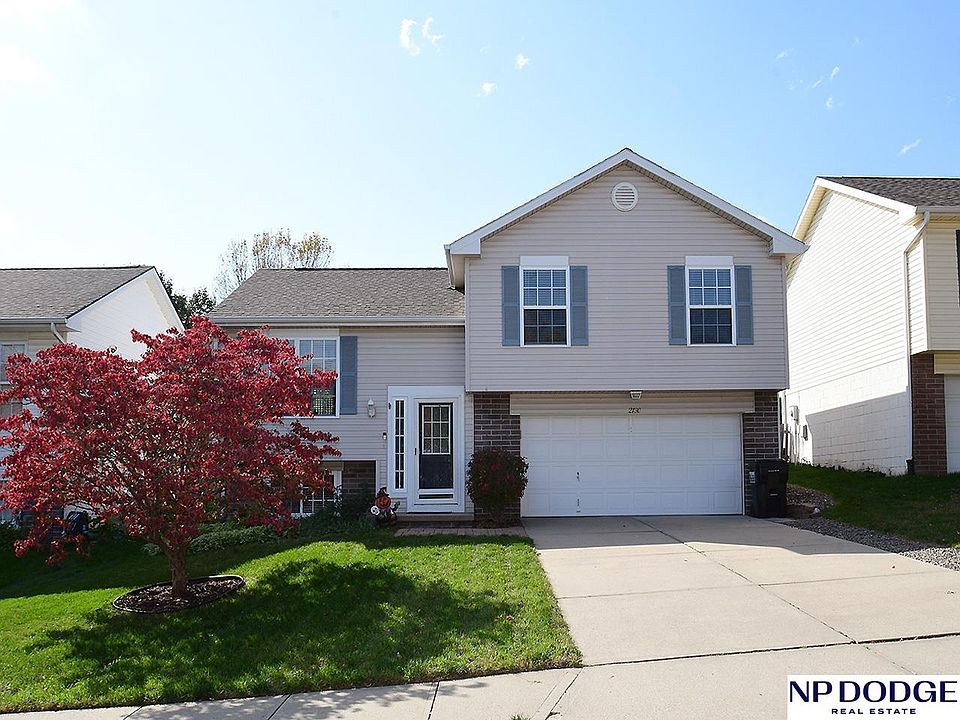 1st image of 2130 N 166th St