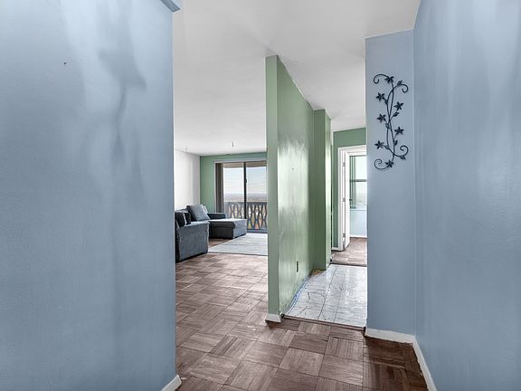 3rd image of 2000 Linwood Ave APT 17H