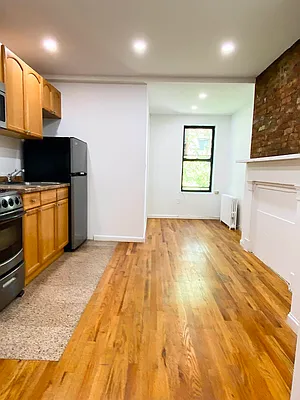 Rented by Bond New York | media 1