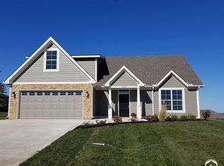 3520 Prairie Clover Ct, Lawrence, KS 66049
