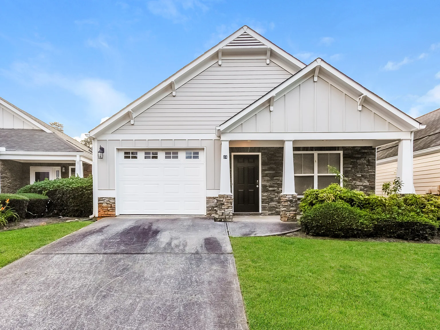 14 Lila Way — Photo 1