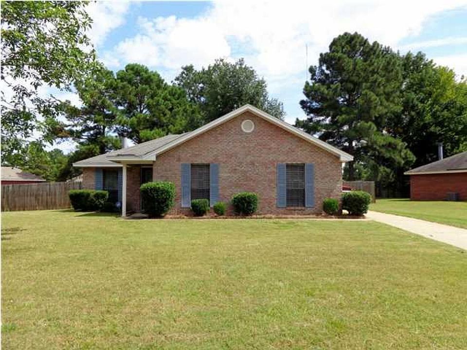 1st image of 1342 Summerfield Pl