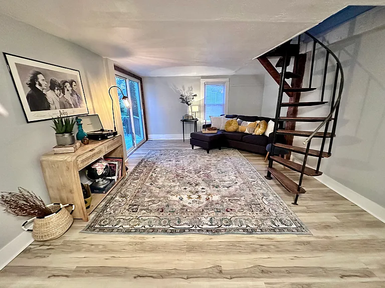 5758 Crabtree Ln — Photo 7