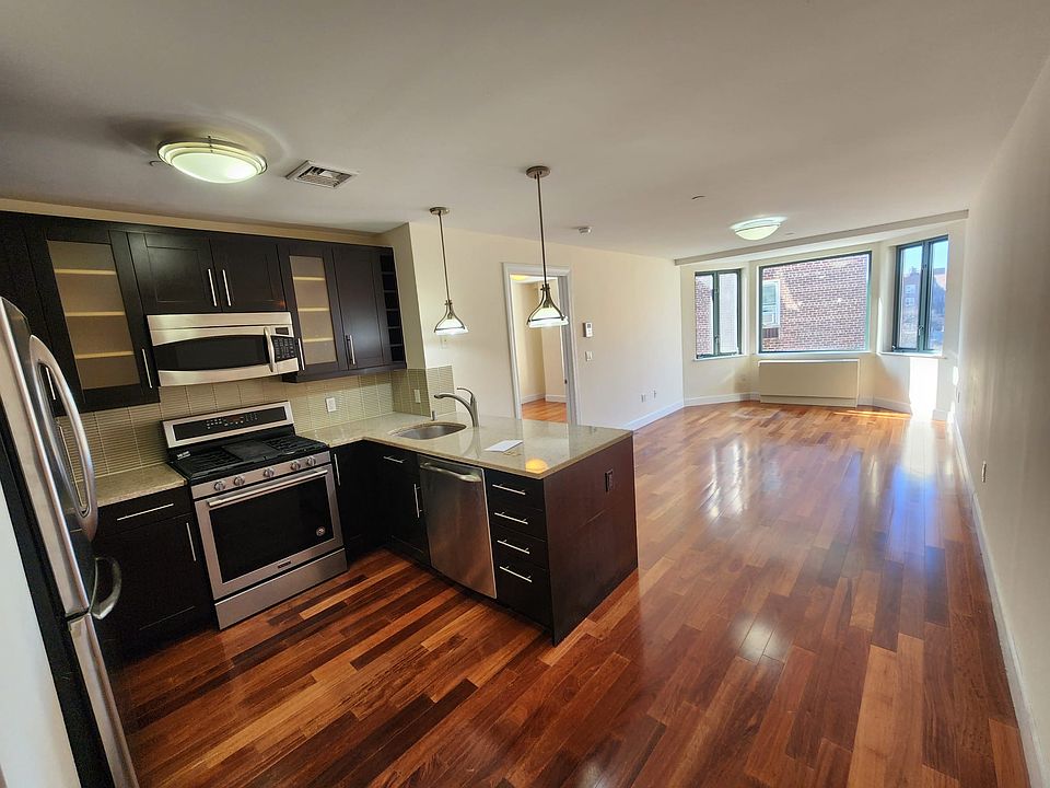 1st image of 8330 Kew Gardens Rd APT 4I