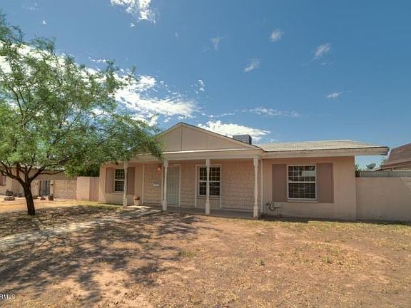 2nd image of 2331 W Paradise Dr