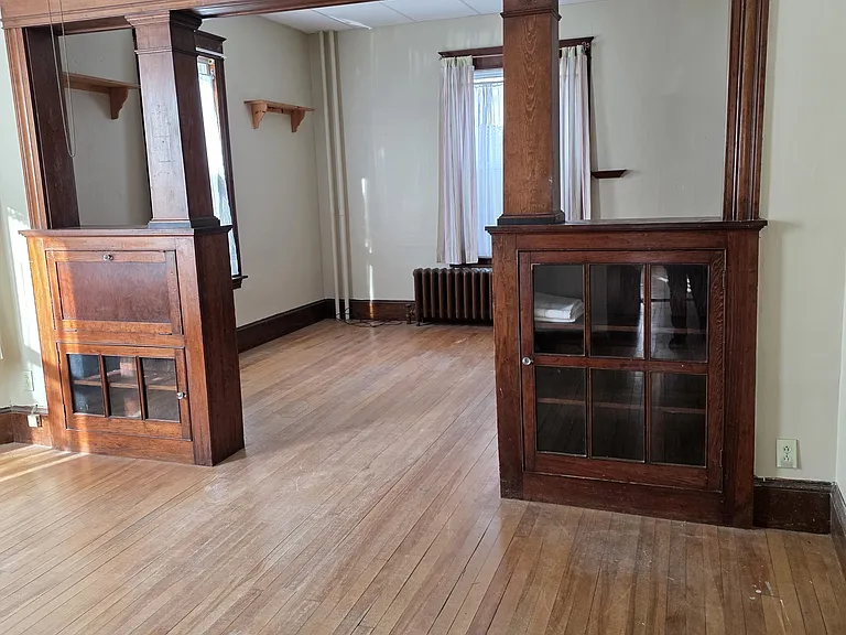 179 College St #3 — Photo 25