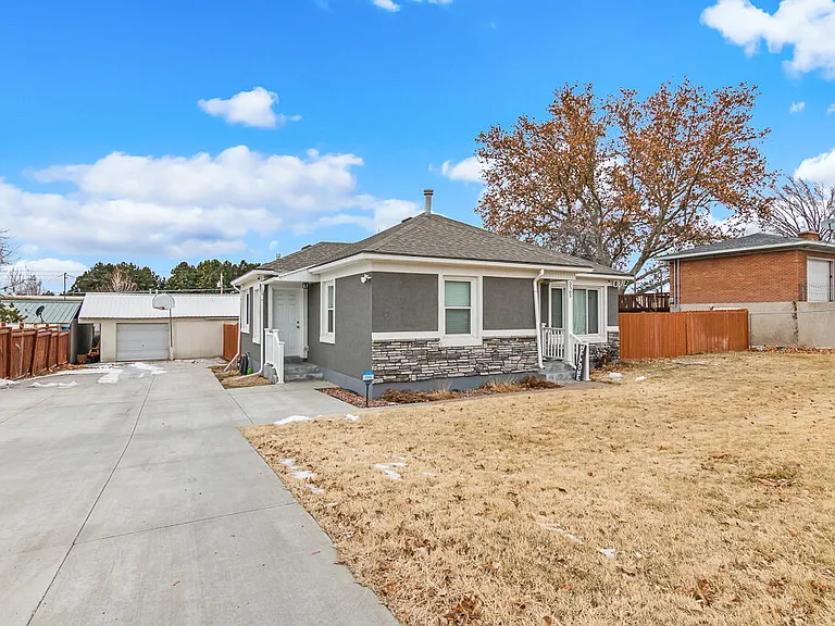 5565 S 2300 W — Photo 10