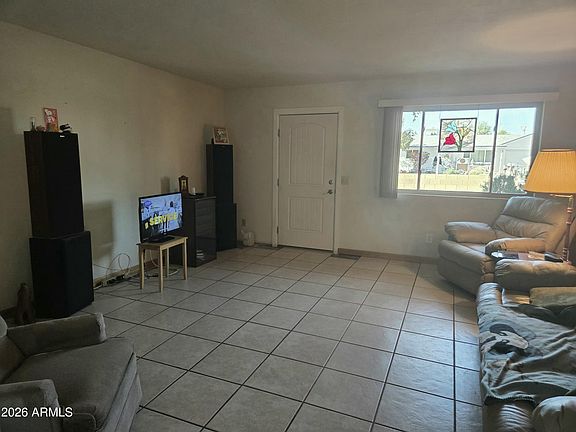 3rd image of 4747 E Hannibal Street