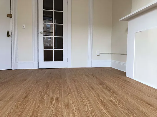 Rented by Access Unlimited Real Estate Inc | media 41