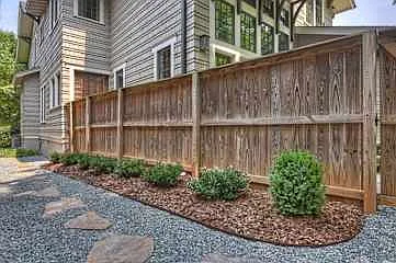 518 Lamar Ave — Photo 26