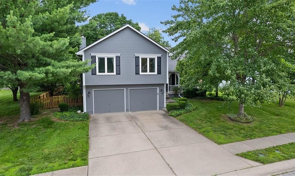 1st image of 2112 NE Springbrook St