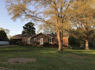 55 S Helms St, Lexington, TN 38351