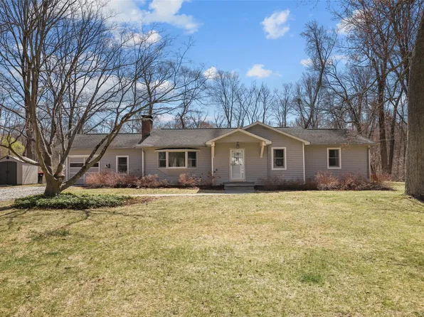 12 West Circle, Bedford, NY 10506