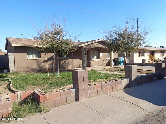 3rd image of 2345 N 47th Dr