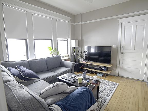 2nd image of 2117 N Kedzie Blvd APT 03R