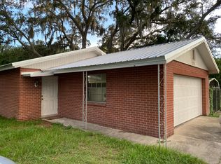 5305 Serena Dr, Temple Terrace, FL 33617