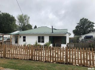 60 E Beech St, Canton, IL 61520