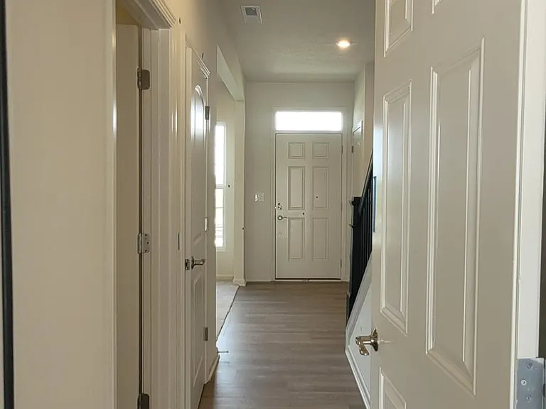 1806 Blenker Dr — Photo 5